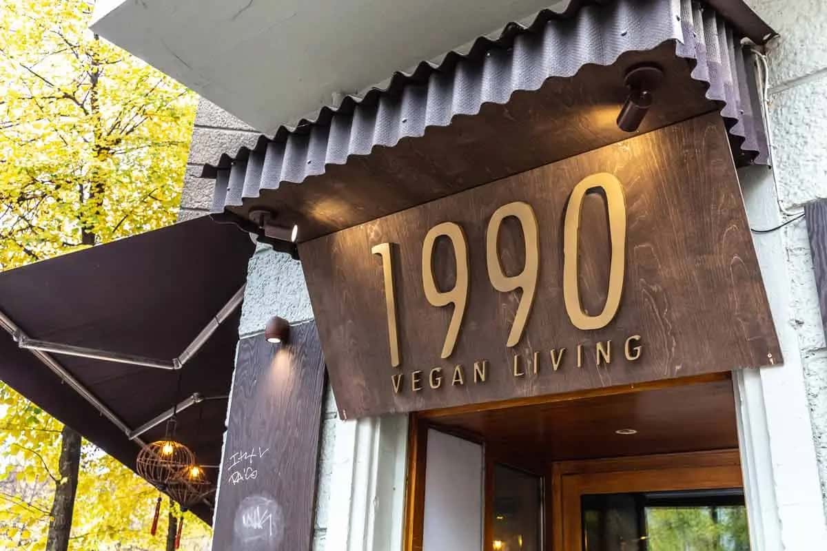 1990 Vegan Living, fully vegan in Berlin